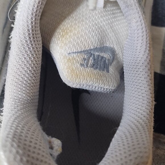 Ladies Nike Air Max Running Shoes Size 7.5 Y5 - Picture 8 of 8